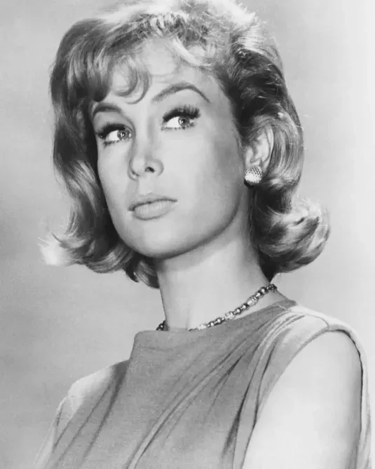 Barbara Eden se hádala s Elizabeth Montgomeryovou