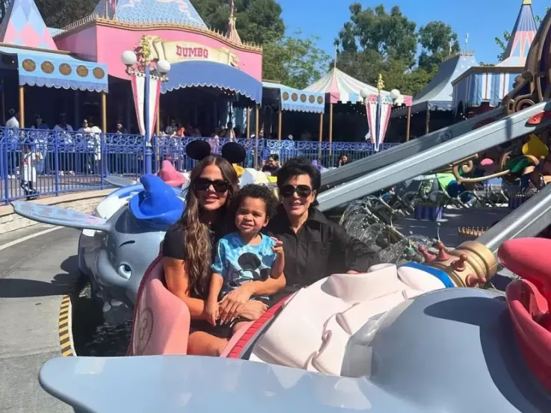 Kris Jenner se încrețește