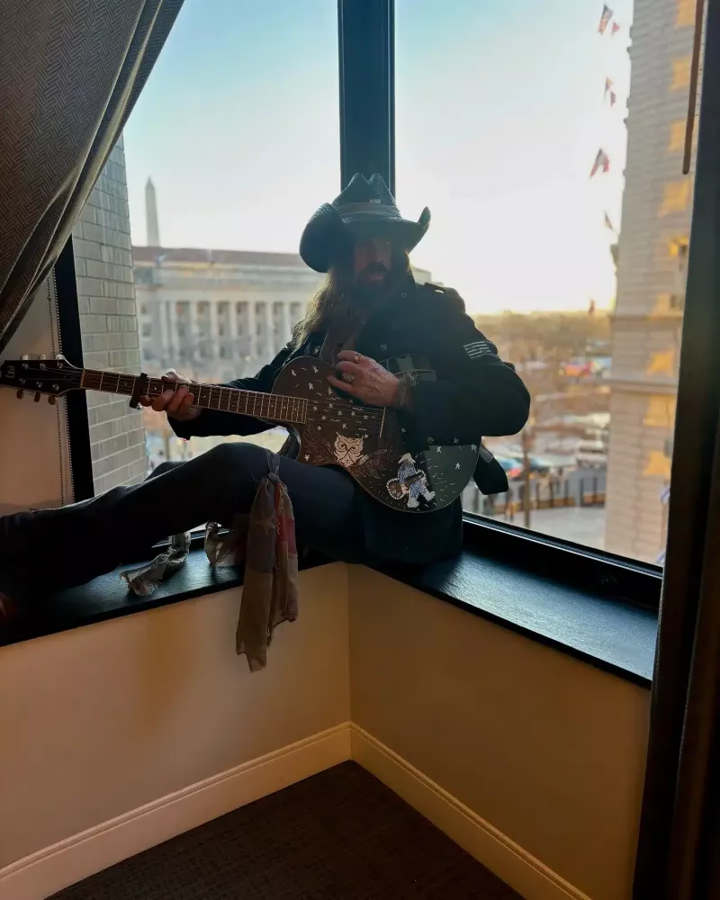 Billijs Rejs Sairuss