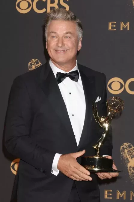 Glenn Close ressemble à Alec Baldwin sur une nouvelle photo