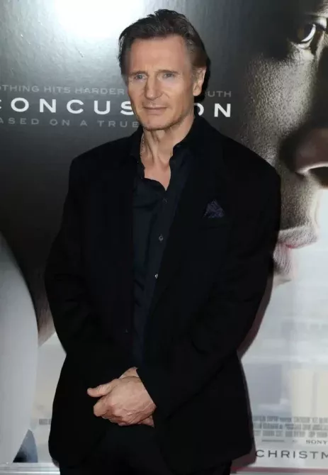 リーアム・ニーソン、パメラ・アンダーソンと熱愛