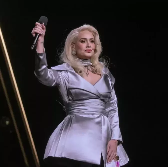Adele un Selīna Diona