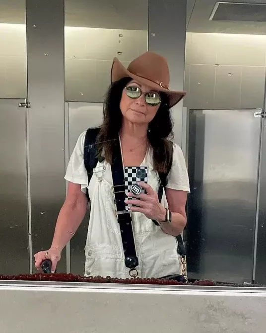 Τραυματισμός στο χέρι της Valerie Bertinelli