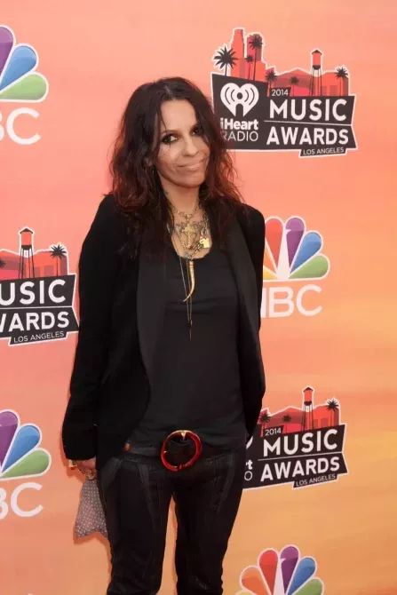con gái của Linda Perry