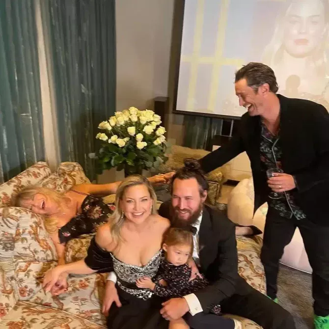 Goldie Hawn Kurt Russell ανατροφή των παιδιών