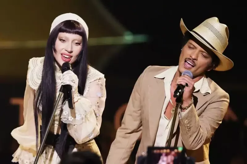 Lady Gaga Bruno Mars California Dreamin'