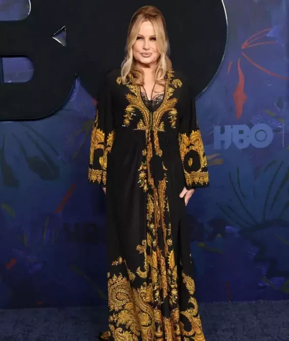 Prawdziwy głos Jennifer Coolidge