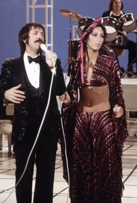 Η cher ξεχνάει τα λόγια του I Got You Babe