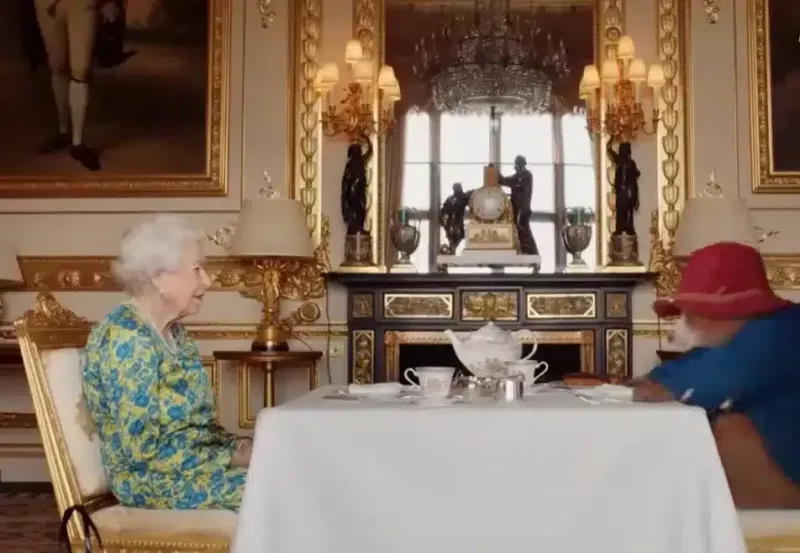 Cameo film Ratu Elizabeth II