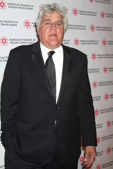 Jay Leno picchiato dalla folla