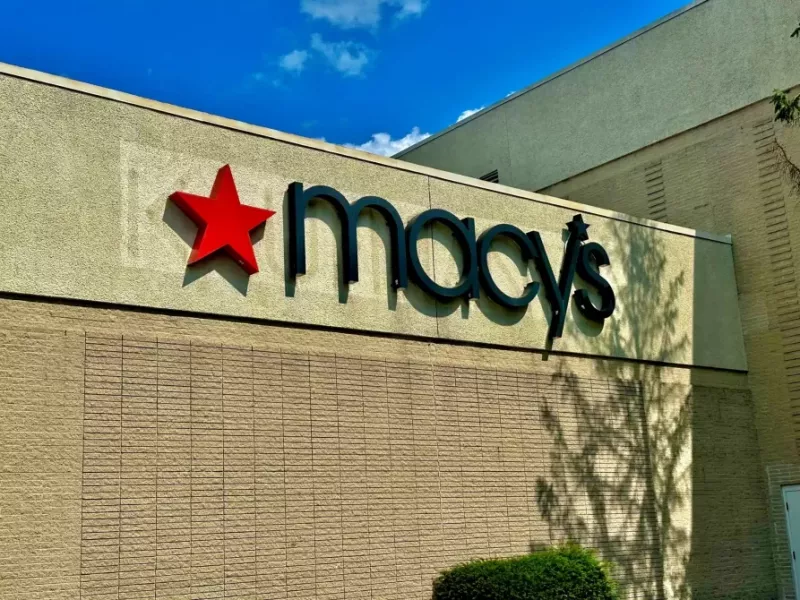 Macy poed suletakse