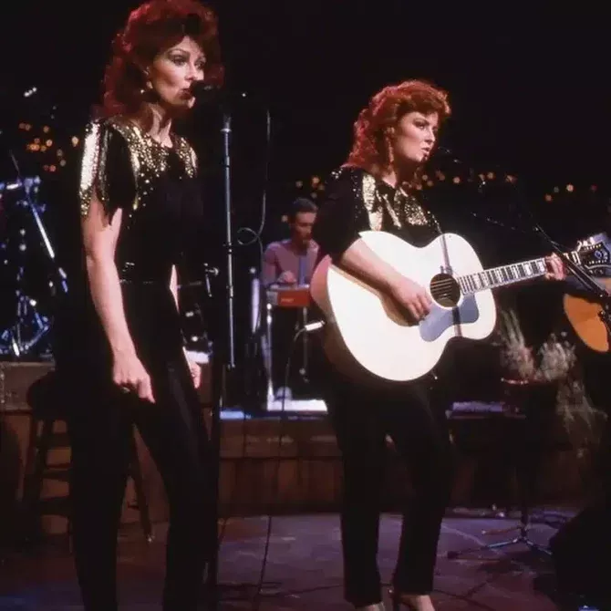 Wynonna Judd vzdáva hold Naomi Judd