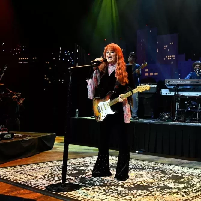 Wynonna Judd vzdáva hold Naomi Judd