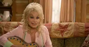 Tidskapselen vil bli gravd fram fra Dollywood når Parton fyller 99 år