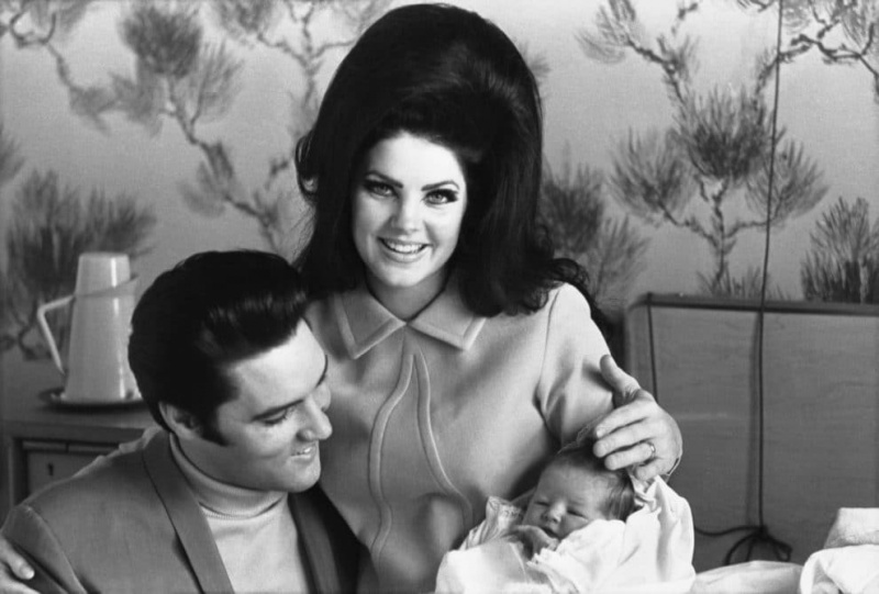  Priscilla Presley