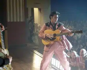 ELVIS, Austin Butler als Elvis Presley