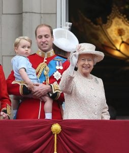   Kráľovná Alžbeta napísala sladký list svojmu vnukovi, princovi Williamovi