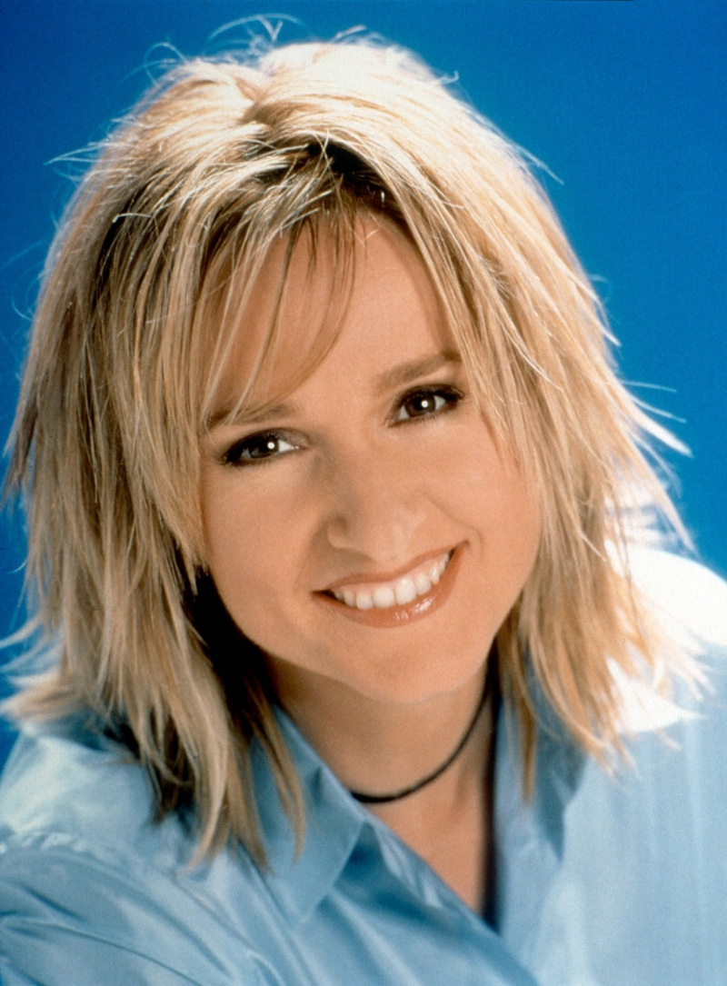 BEYOND CHANCE, apresentadora Melissa Etheridge, 1999-2002