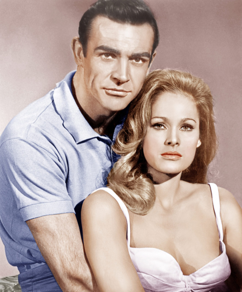  DR. NEJ, från vänster: Sean Connery, Ursula Andress, 1962