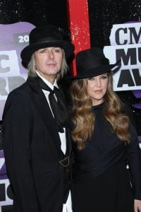   Michael Lockwood och Lisa Marie Presley