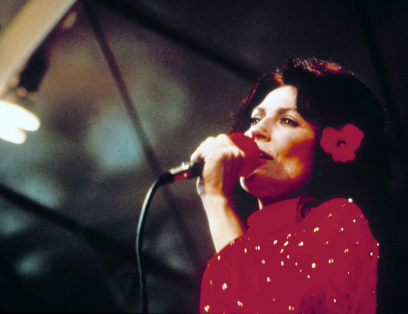 LORETTA LYNN ΣΕ ΣΥΝΑΥΛΙΑ, Loretta Lynn, μαγνητοσκοπημένη στο Harrah's in Reno, NV, LORETTA LYNN IN CONCERT, 1985