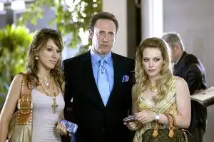 MENINAS MATERIAIS, Haylie Duff, Brent Spiner, Hilary Duff