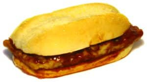   McRib இல் எலும்பு இல்லாத பன்றி இறைச்சி, நிறைய சாஸ் மற்றும் மொறுமொறுப்பான மேல்புறங்கள் உள்ளன