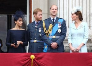   Hertiginnan Meghan, prins Harry, prins William och prinsessan Kate förenades för detta dystra tillfälle