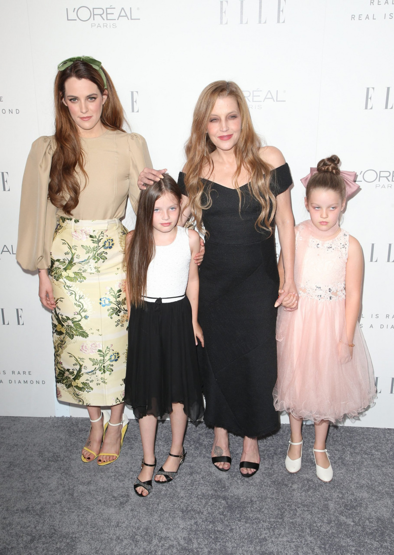  Hrají: Riley Keough, Lisa Marie Presley, Finley Aaron Love Lockwood, Harper Vivienne Ann Lockwood