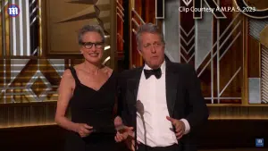 Andie MacDowell e Hugh Grant agli Oscar 2023