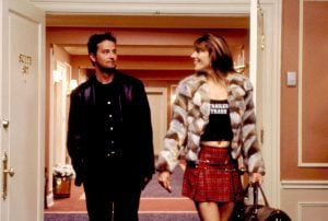 BEDIENING SARA, Matthew Perry, Elizabeth Hurley