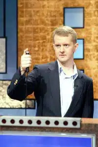   Ken Jennings membagikan lelucon tepat waktu di Twitter