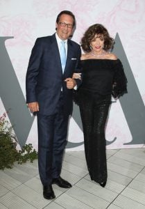 Seit zwei Jahrzehnten verbringen Percy Gibson und Joan Collins Weihnachten zusammen