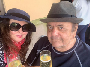 Dee Dee Sorvino masih berduka untuk Paul