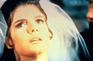 Katharine Ross mint Elaine Robinson