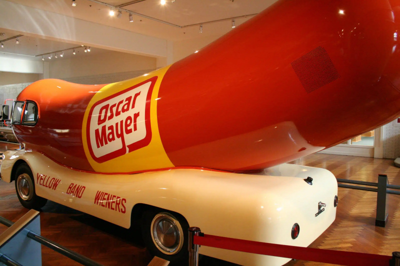  Оскар Майер Wienermobile