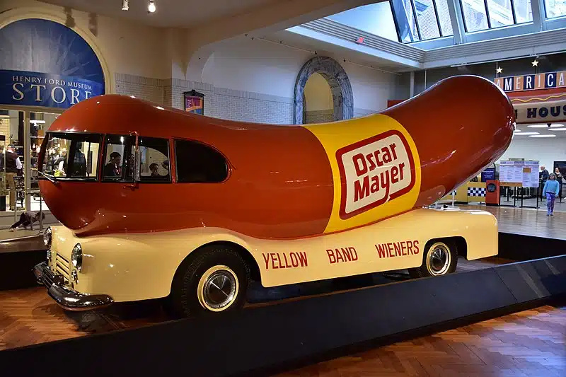  Oscar Mayer Wienermobile