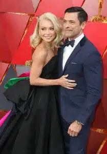   Kelly Ripa at Mark Consuelos