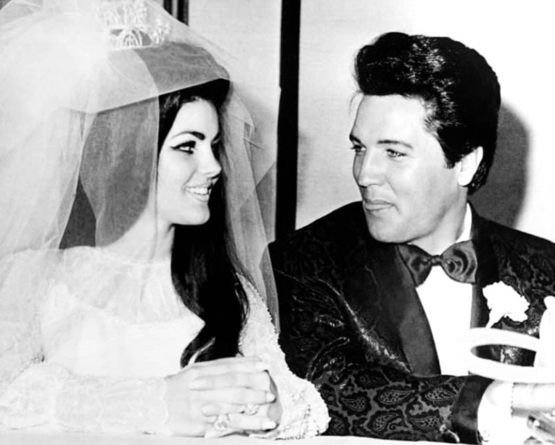  Priscilla Presley