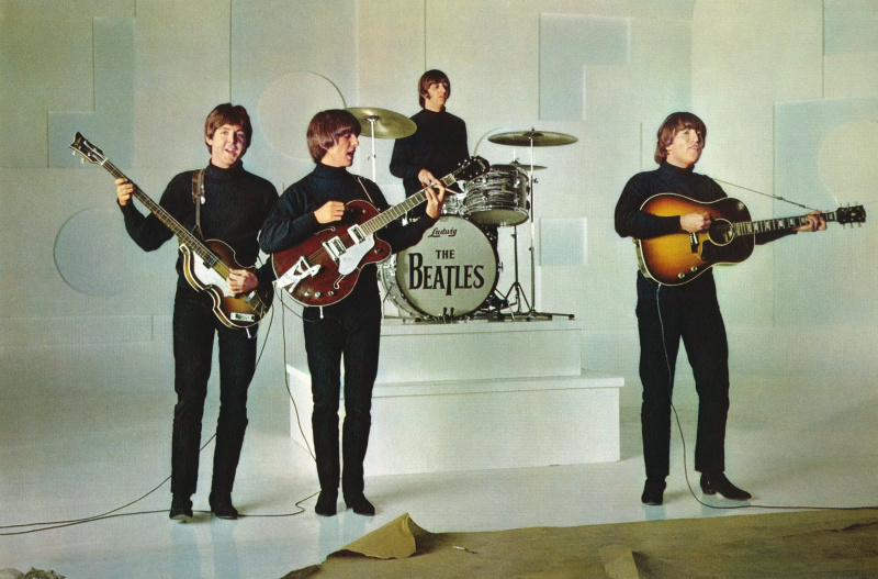  HELP !, từ trái qua: Paul McCartney, George Harrison, Ringo Starr, John Lennon 1965