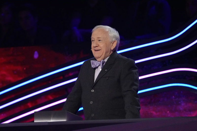 THE MASKED SINGER, gjestedommer Leslie Jordan, The Double Mask Off - runde 2 finaler'