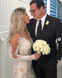 Η Kelly Rizzo και ο Bob Saget με το νυφικό τους