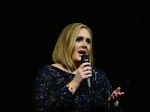   Adele var en av artistene som klarte snittet i år