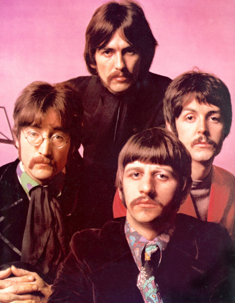  BEATLES, Johnas Lennonas, George'as Harrisonas, Paulas McCartney ir amp; Ringo Starras, 1967 m