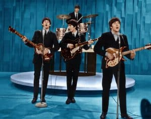 ED SULIVAN SHOW, The Beatles (no kreisās: Pols Makartnijs, Ringo Stārs, Džordžs Harisons, Džons Lenons)