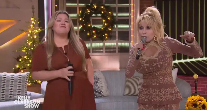  Kelly Clarkson e Dolly Parton