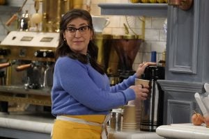   BANA KEDİ DEYİN, Mayim Bialik