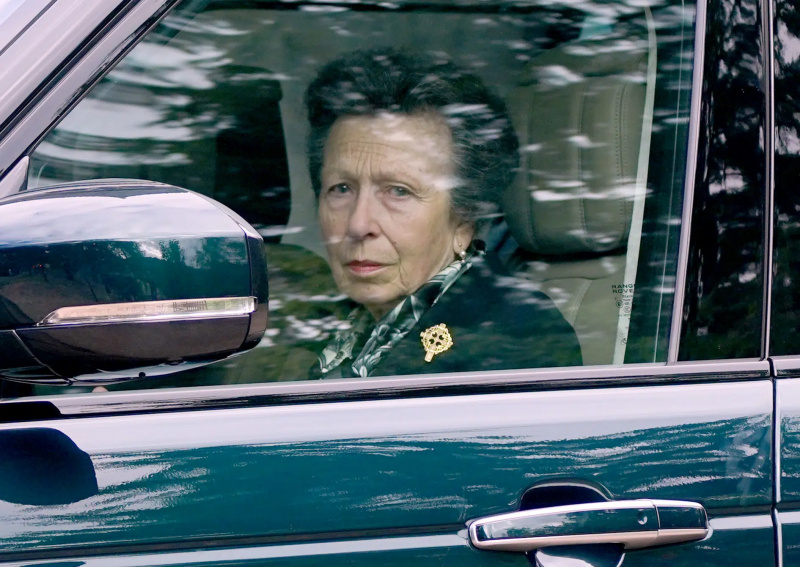  Princesė Anne atminimo ceremonijoje Crathie Kirk bažnyčioje, Balmorale, Škotijoje