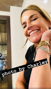 Savannah Guthrie deelt een make-upvrije selfie
