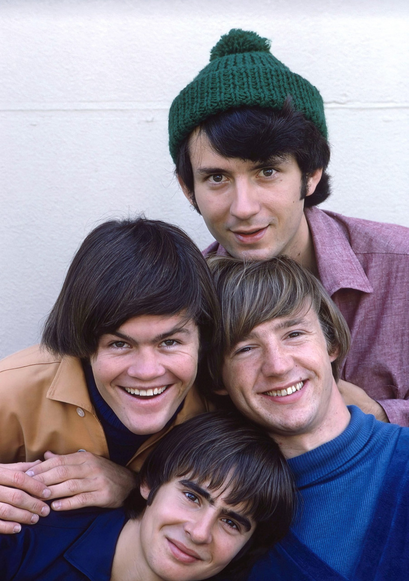  THE MONKEES, en el sentit de les agulles del rellotge des de dalt, Mike Nesmith, Peter Tork, Davy Jones, Mickey Dolenz, 1966-1968